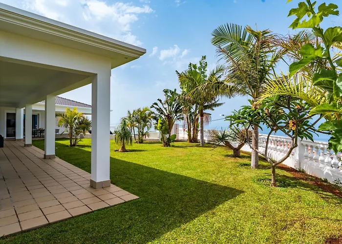 Quinta Dos Louros * Estreito Da Calheta