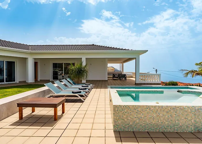 וילה Quinta Dos Louros Estreito Da Calheta